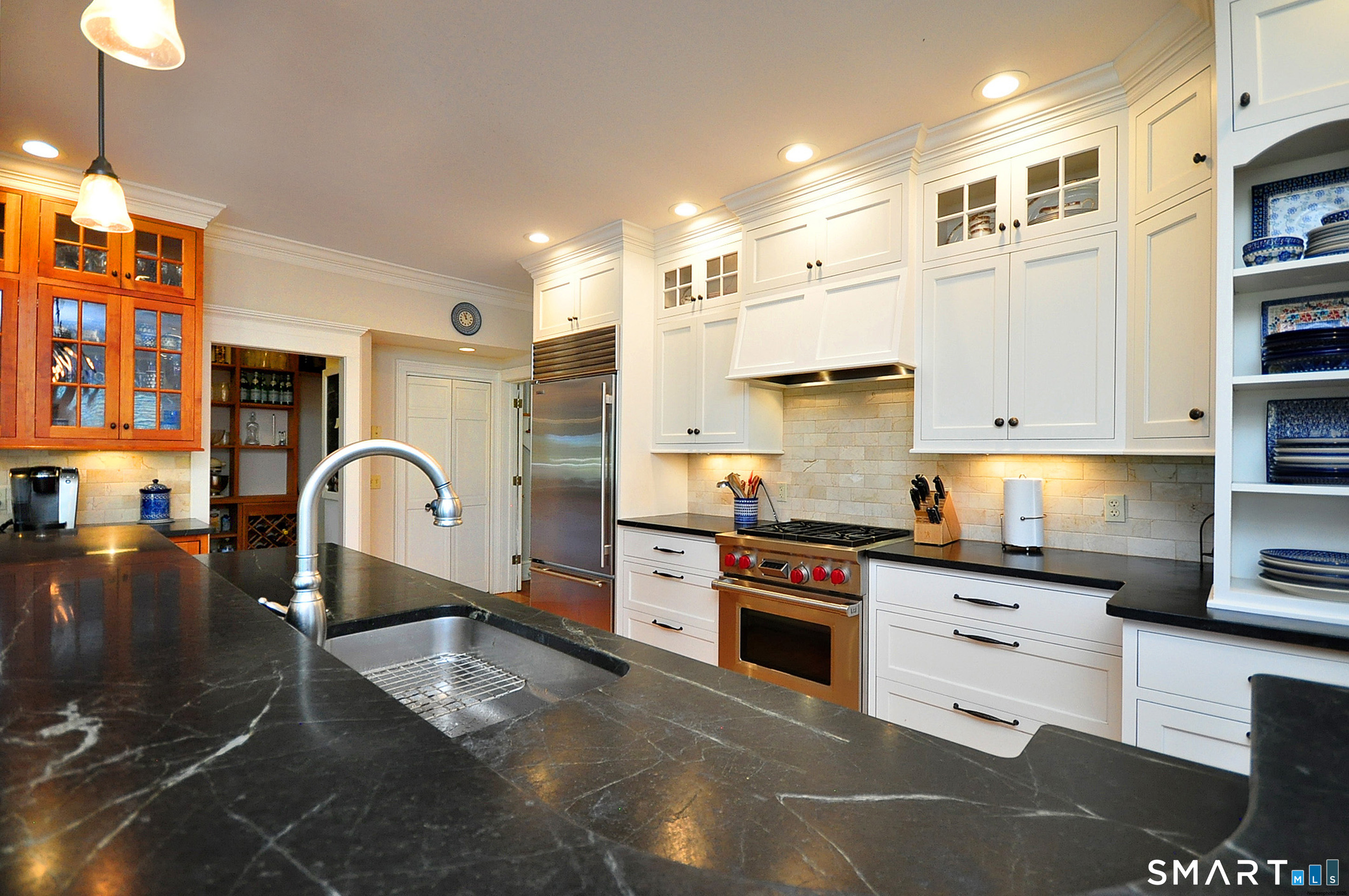 371 North Main Street Suffield CT 06078