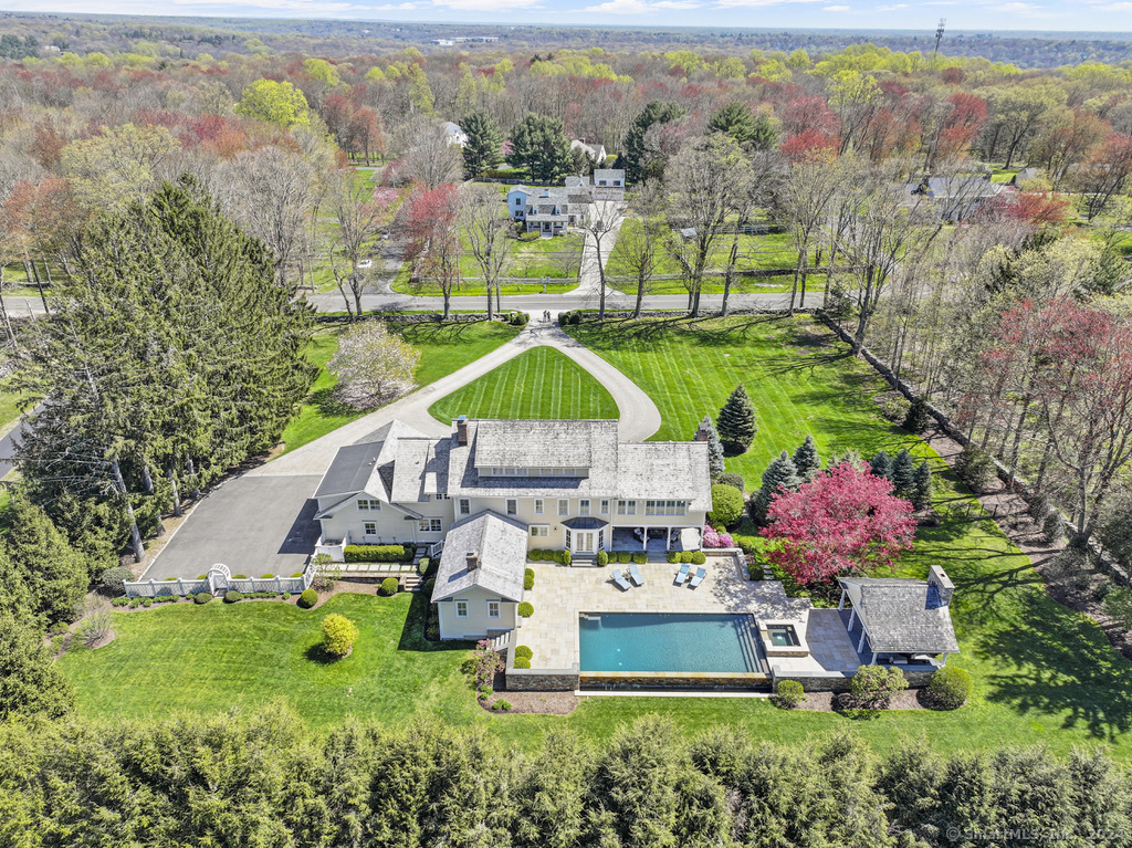1813 Burr Street Fairfield CT 06824