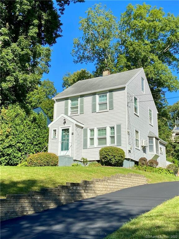 8 Oakland Avenue Farmington CT 06032