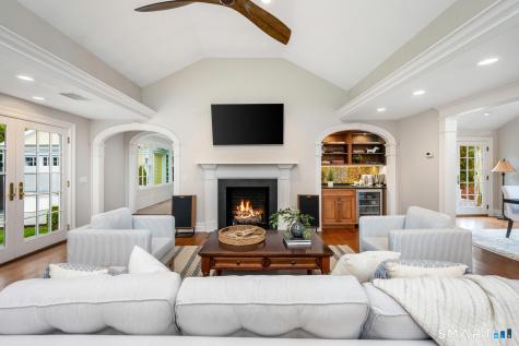 21 Fox Hill Lane Darien CT 06820