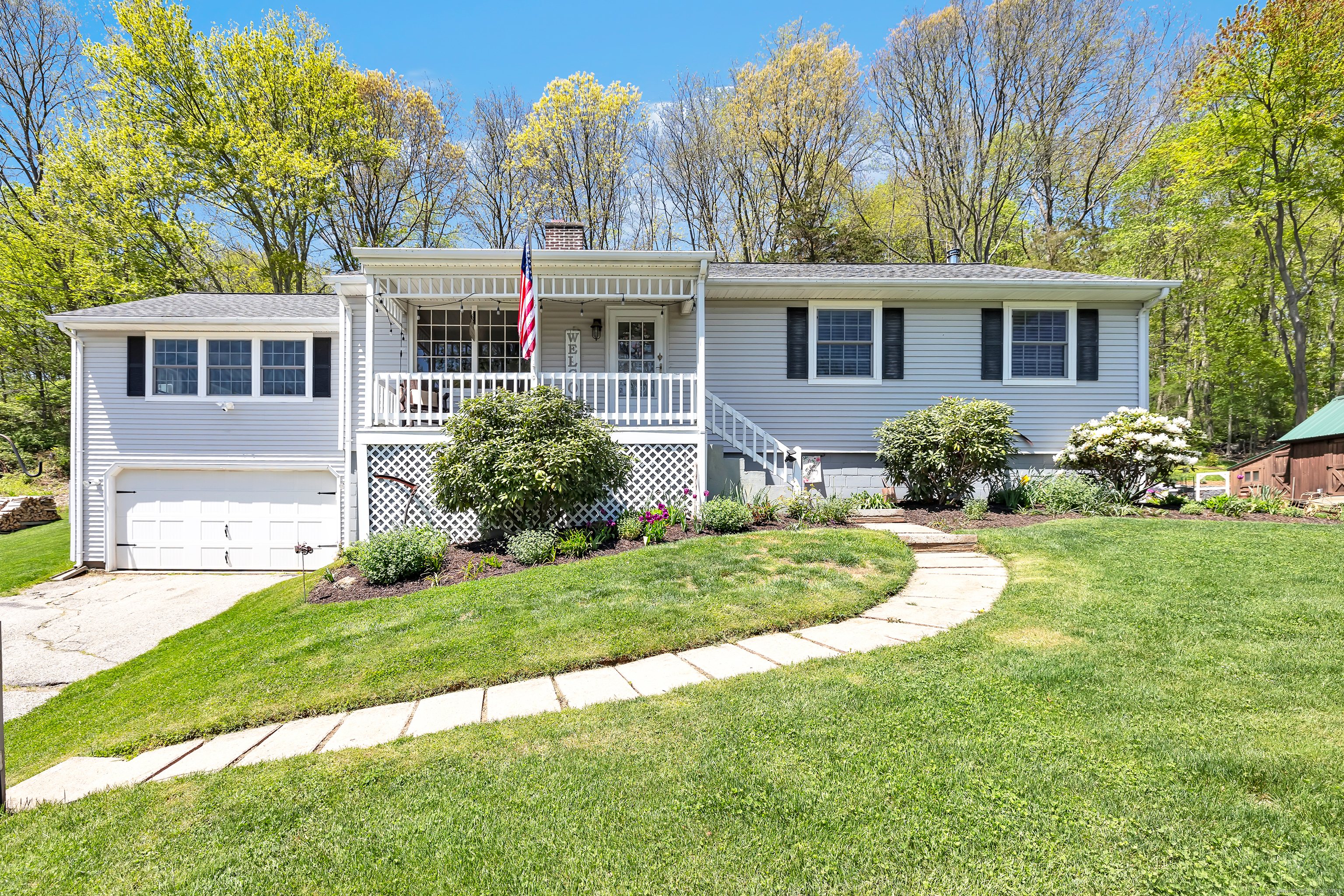 40 Buckingham Road Seymour CT 06483
