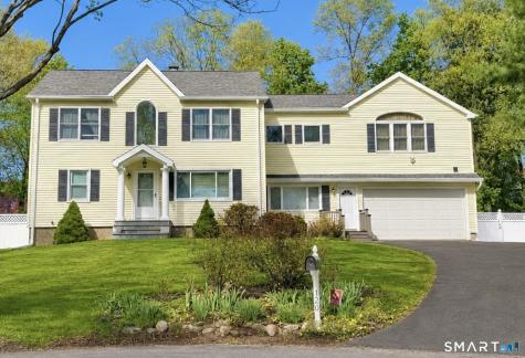 120 Saddle View Road Fairfield CT 06825