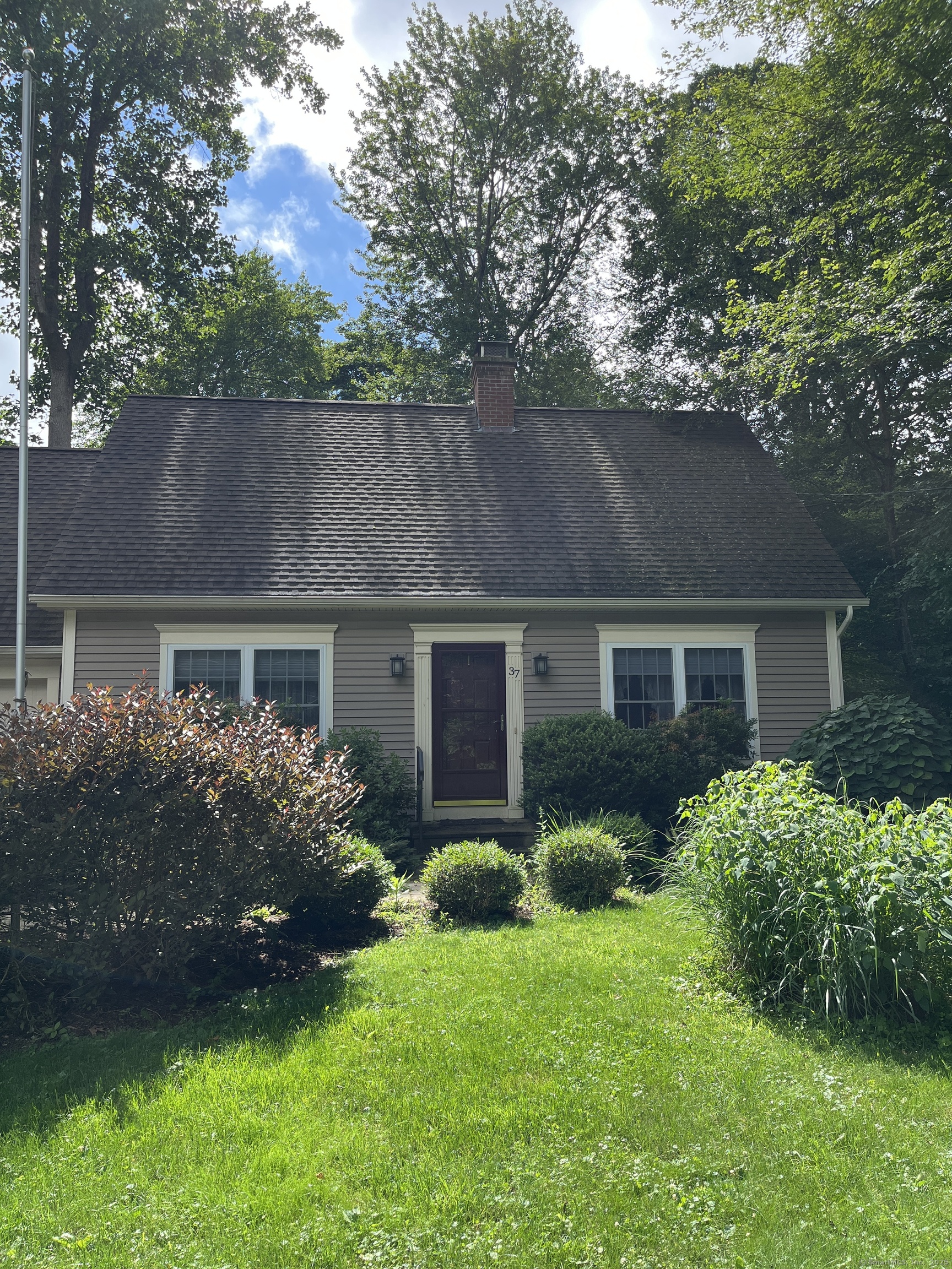 37 Andrews Street Lebanon CT 06249