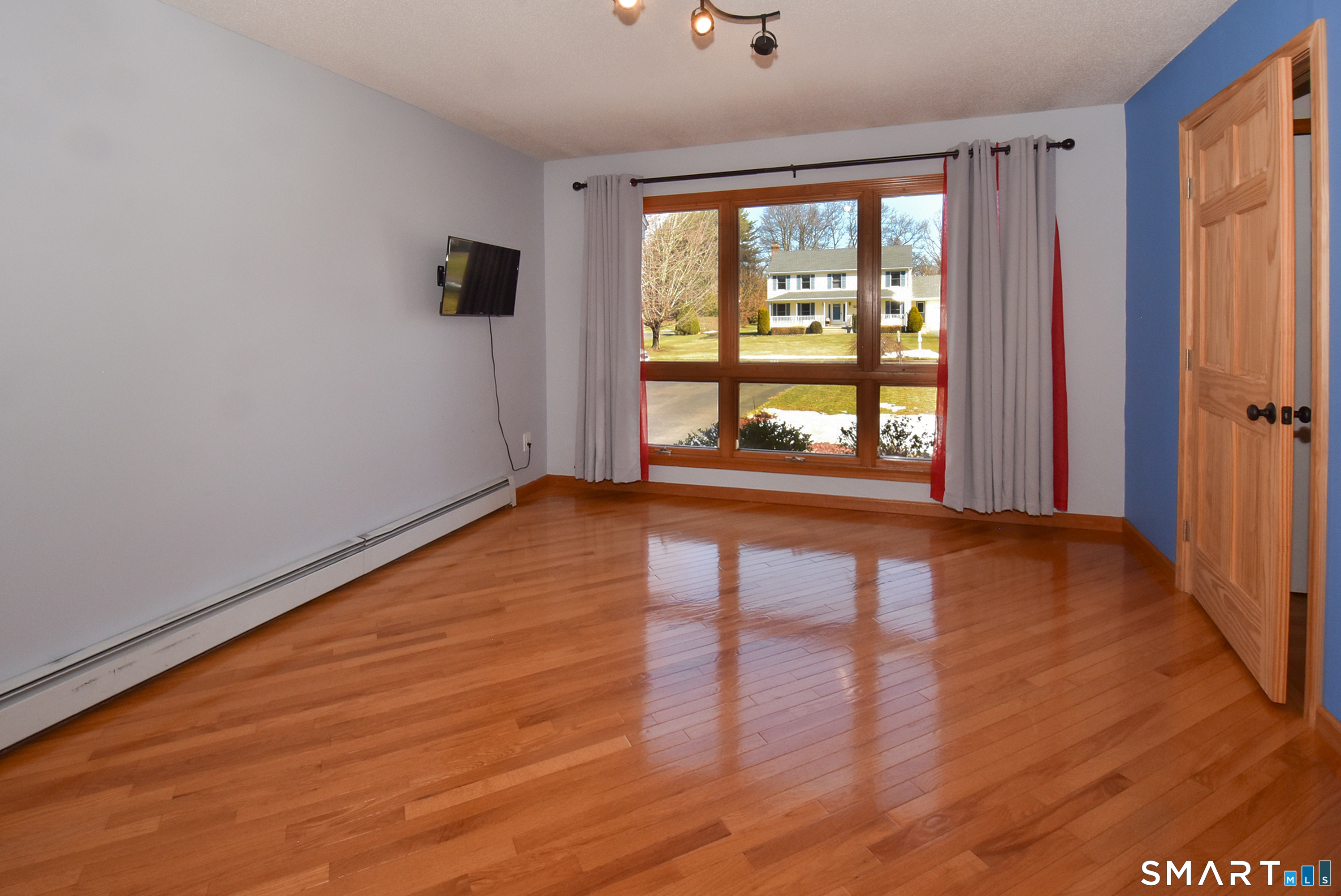 35 Vincent Circle South Windsor CT 06074