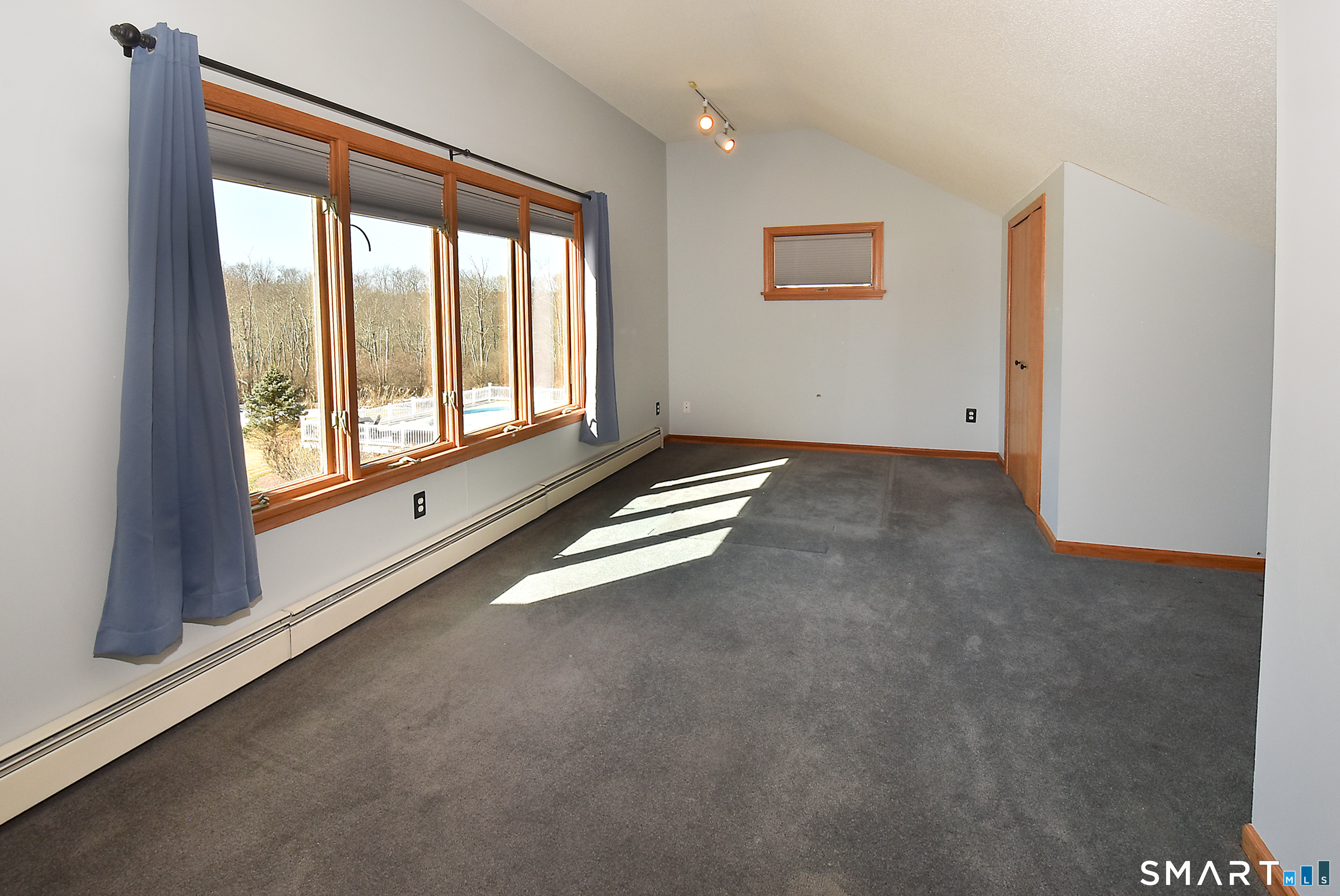 35 Vincent Circle South Windsor CT 06074