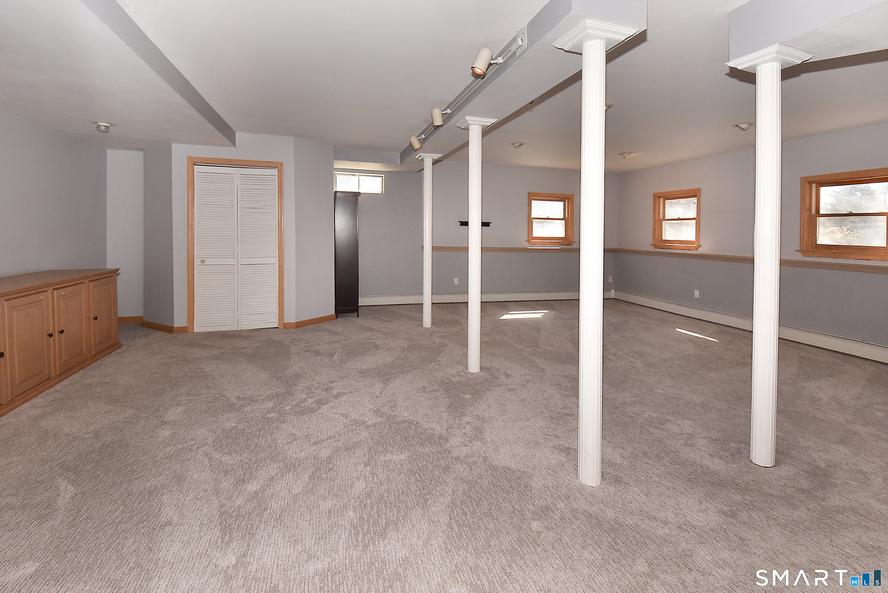 35 Vincent Circle South Windsor CT 06074