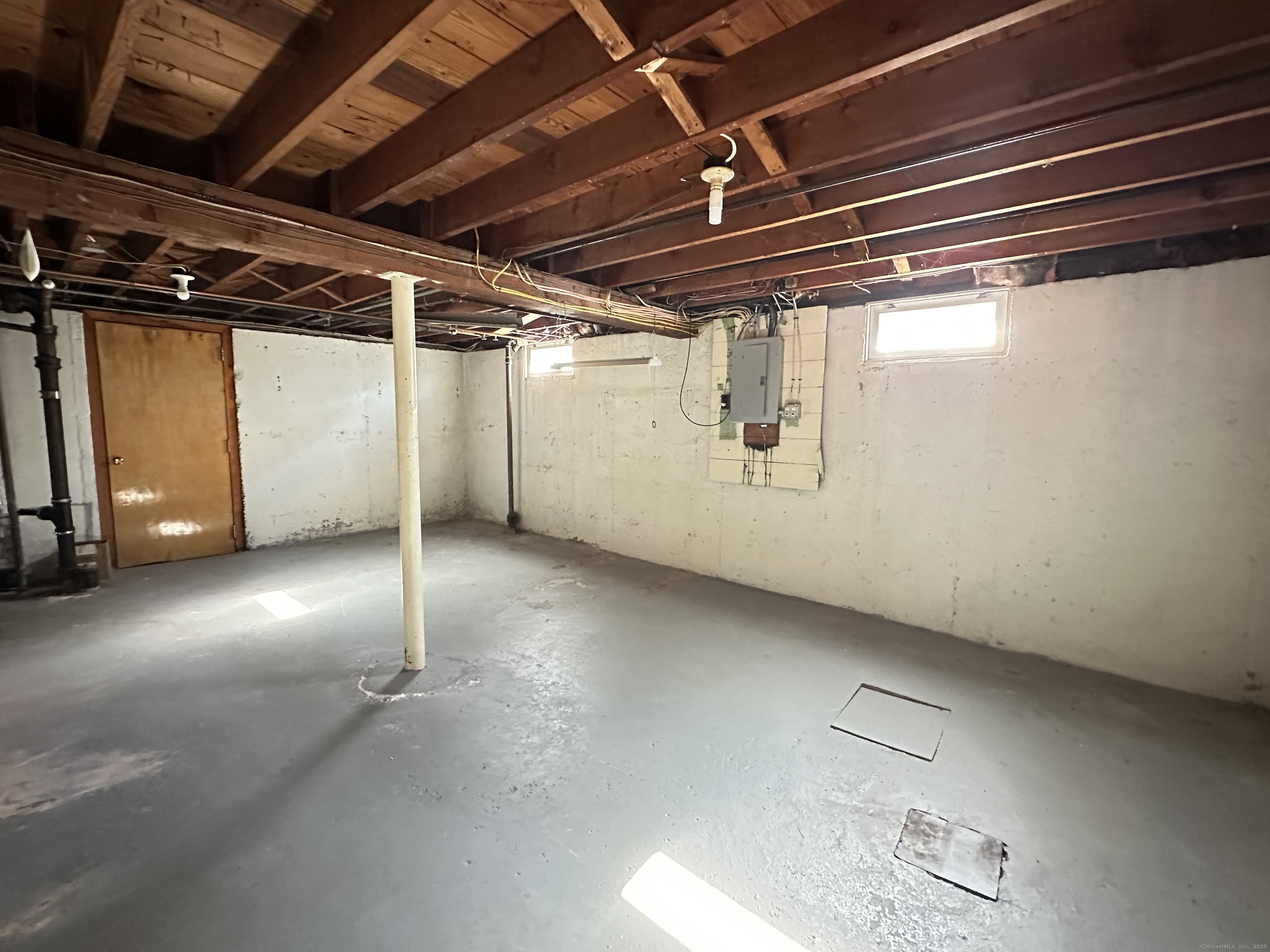 10 Kenyon Place East Hartford CT 06108