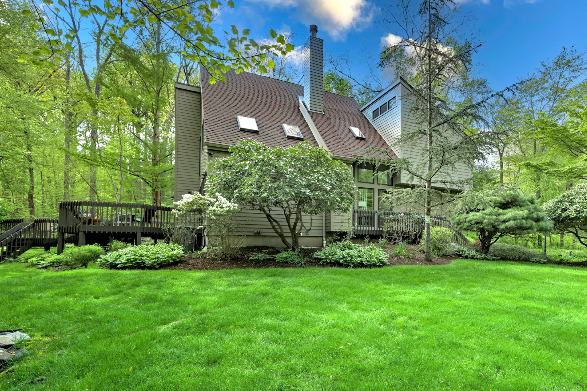 18 Tanglewood Lane Woodbridge CT 06525