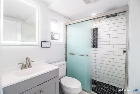 16 Raymond Street New Canaan CT 06840
