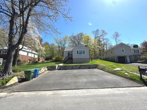 6 Fulton Drive New Fairfield CT 06812