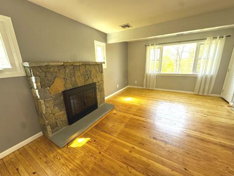 6 Fulton Drive New Fairfield CT 06812