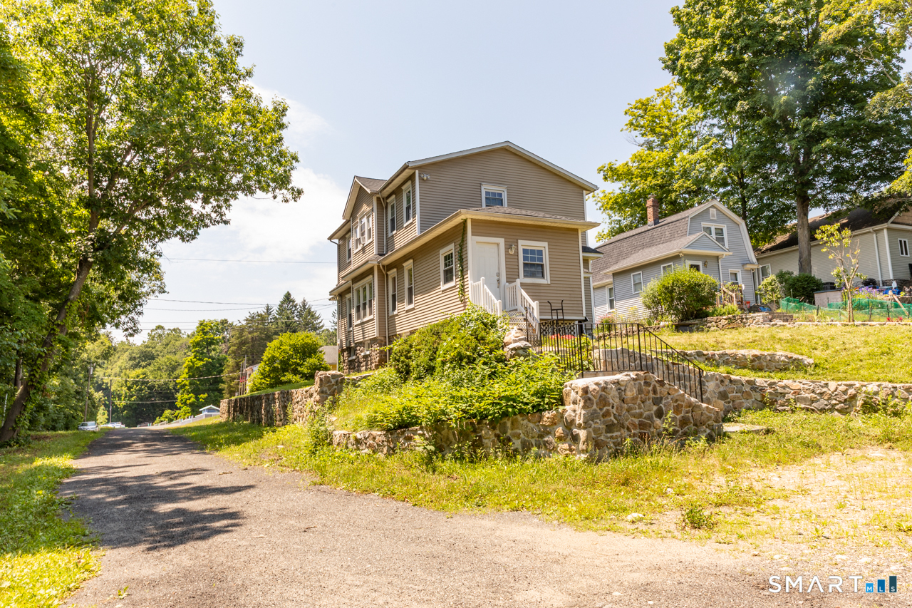51 Pear Street Waterbury CT 06708