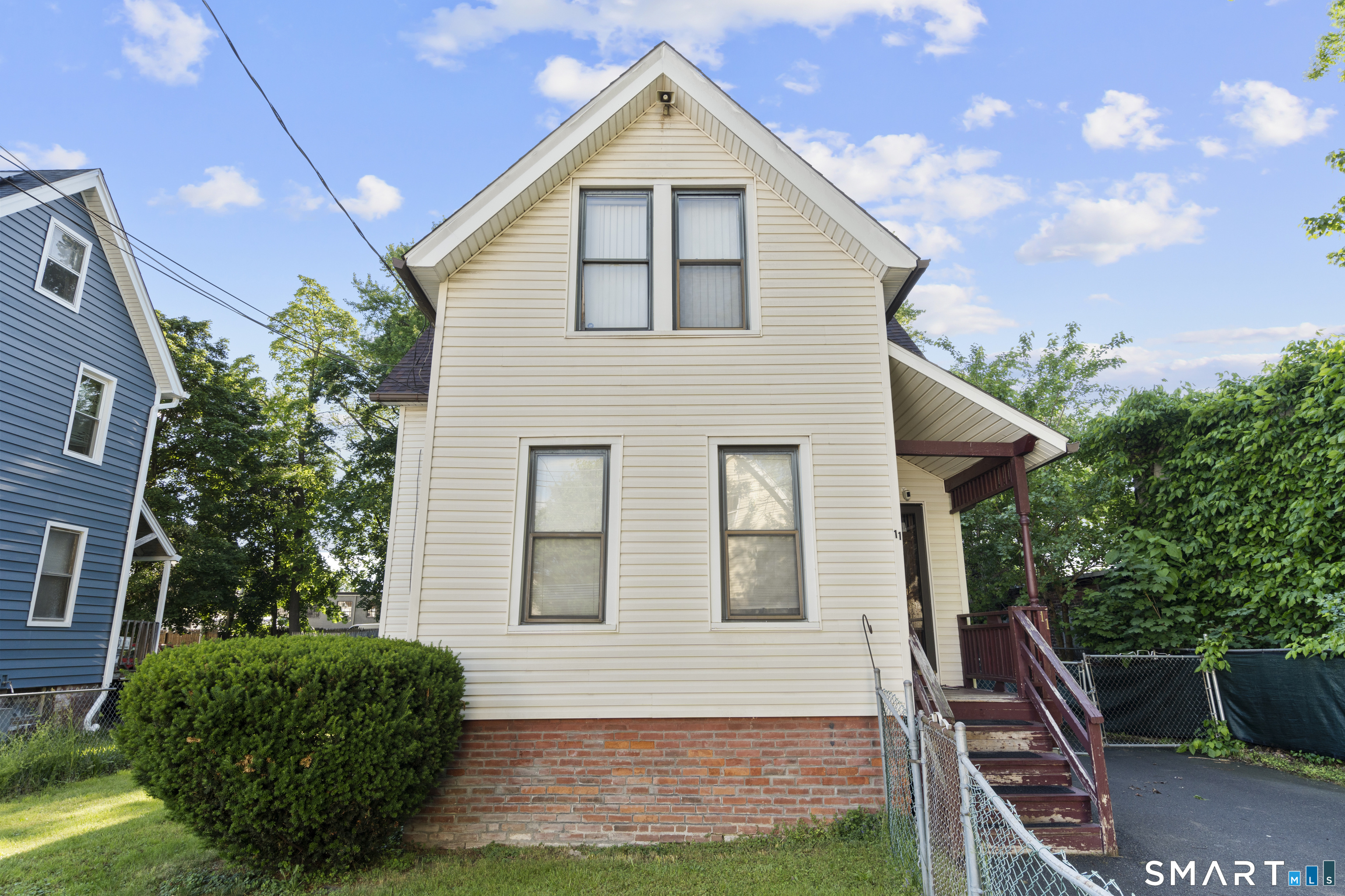 11 Elliott Place Hartford CT 06114