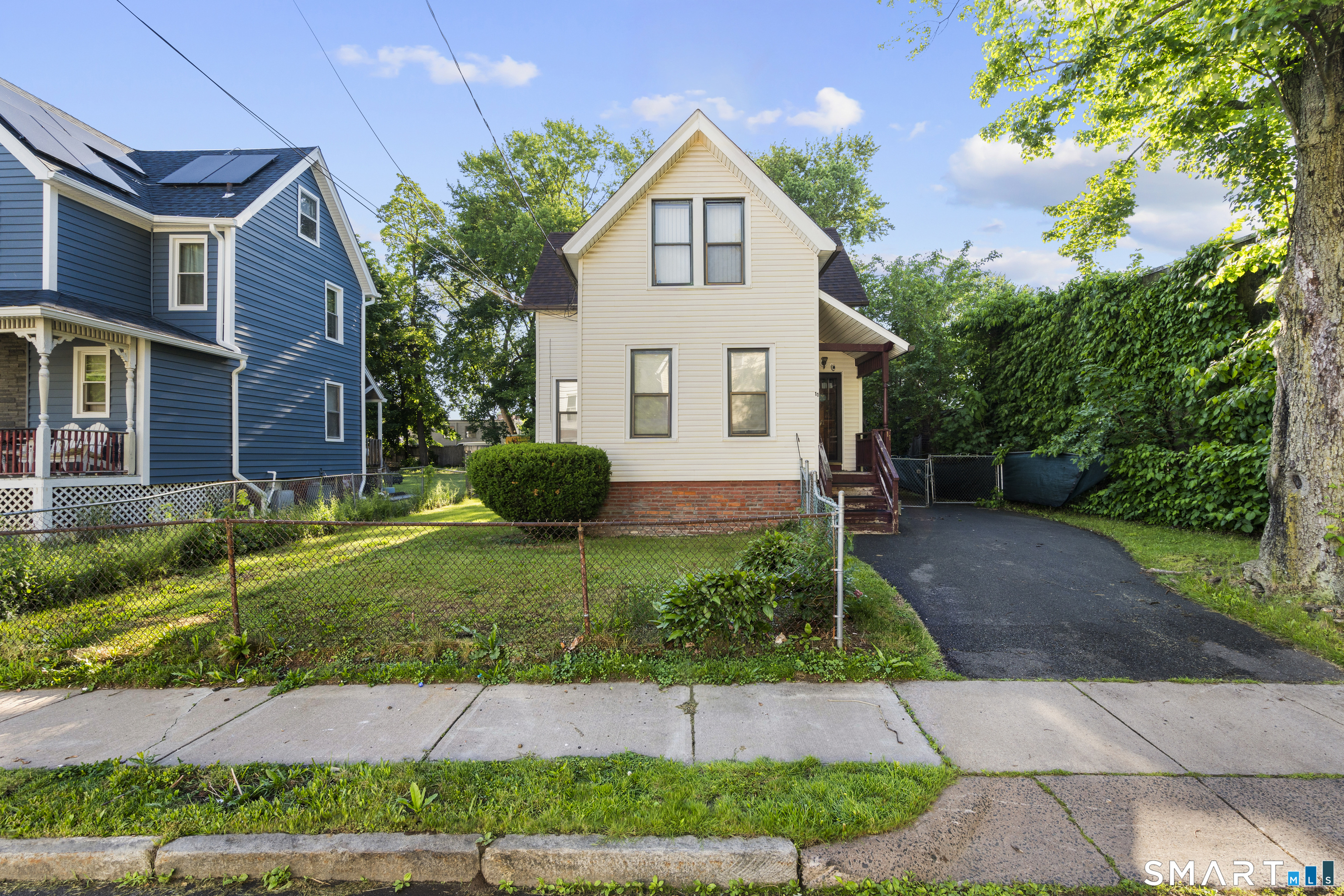 11 Elliott Place Hartford CT 06114