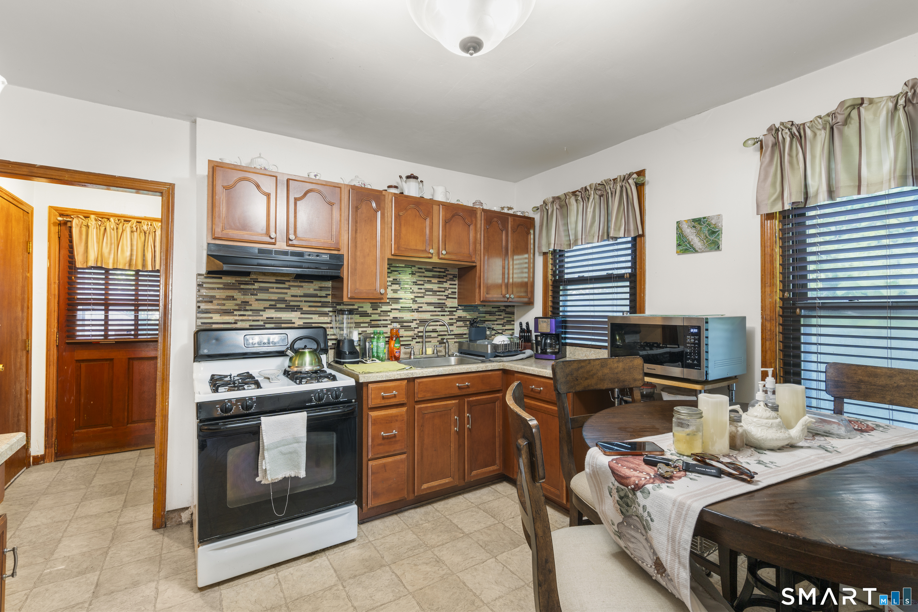 11 Elliott Place Hartford CT 06114