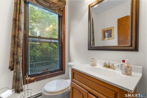 11 Elliott Place Hartford CT 06114