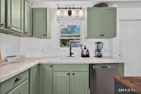 23 Bentley Avenue Norwich CT 06360