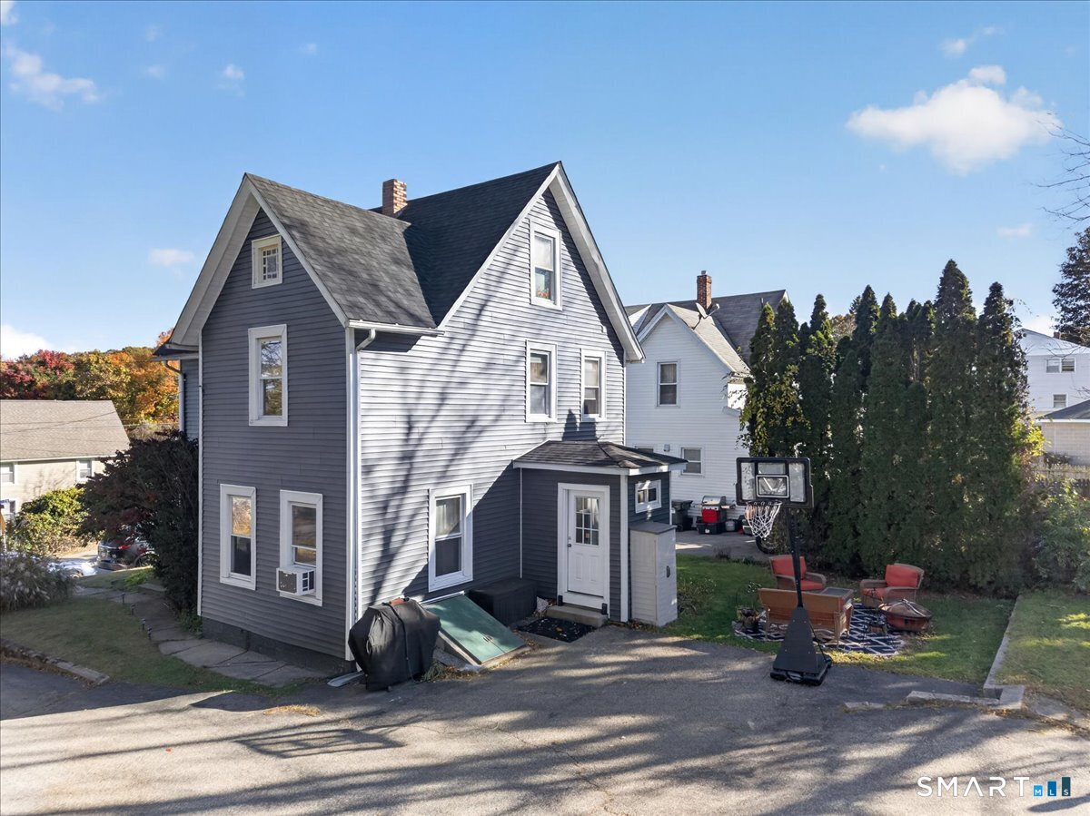 23 Bentley Avenue Norwich CT 06360
