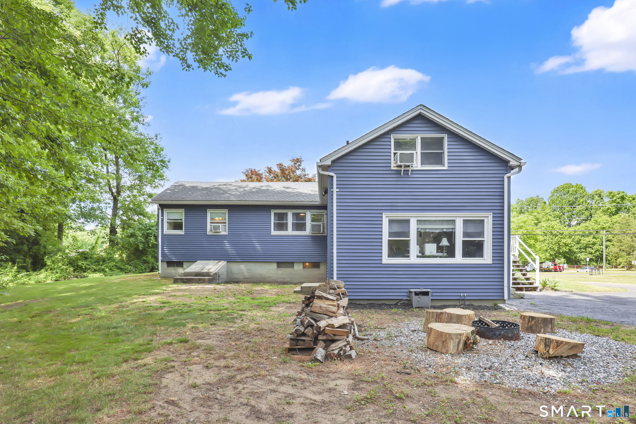 170 Weymouth Road Enfield CT 06082