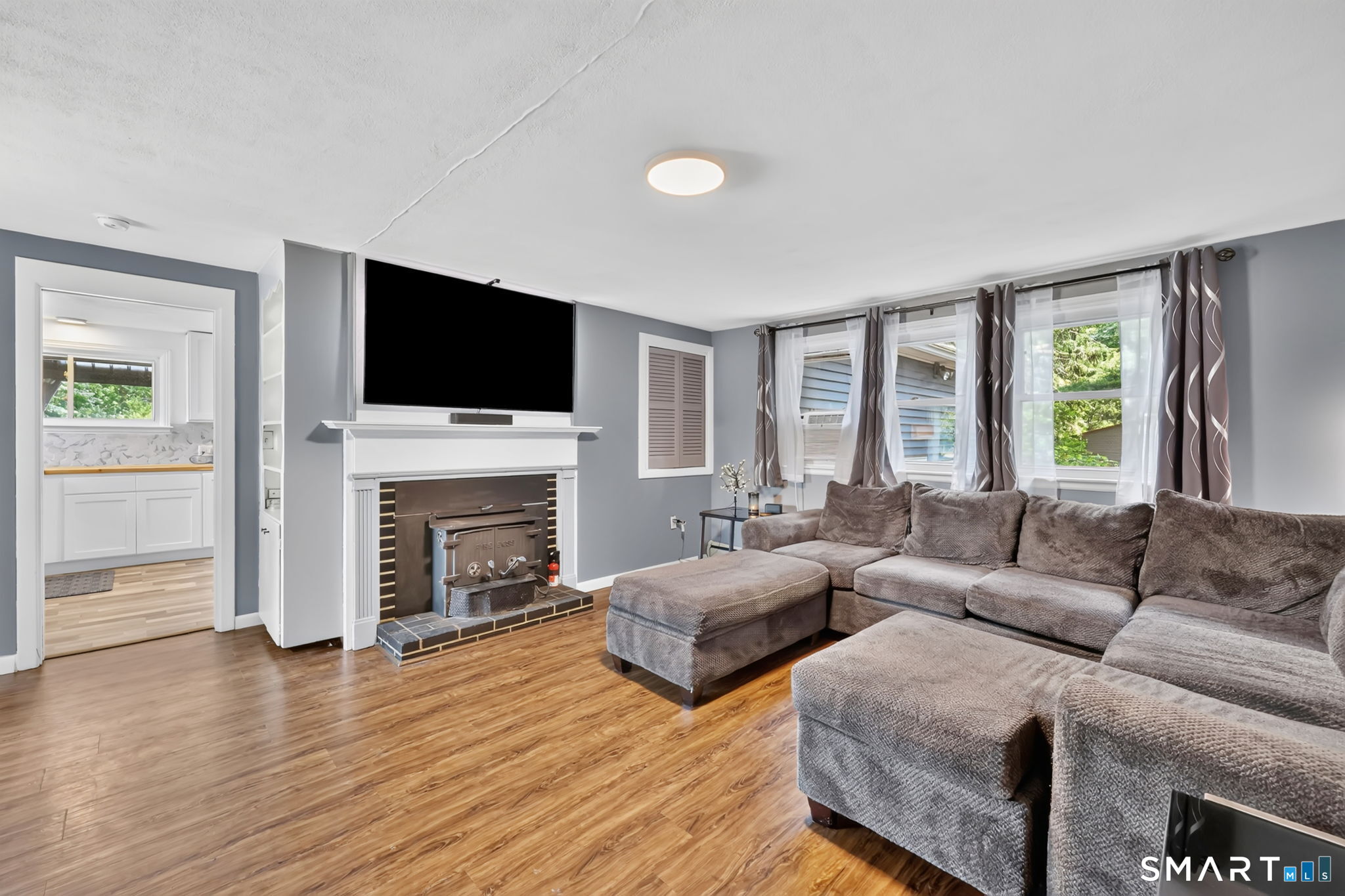 170 Weymouth Road Enfield CT 06082