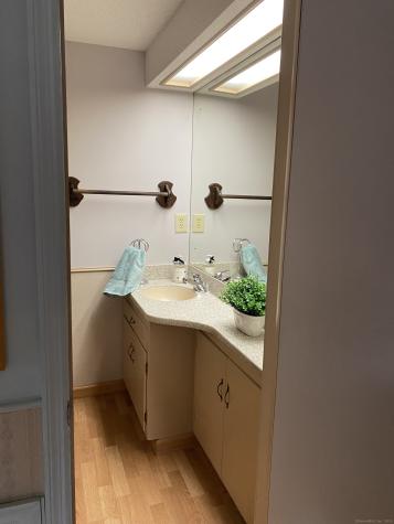 21 St John Street Manchester CT 06040