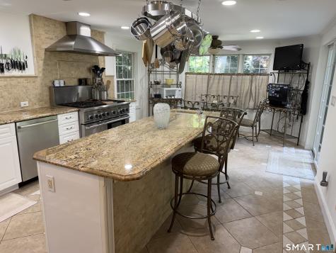 166 Blackwood Lane Stamford CT 06903