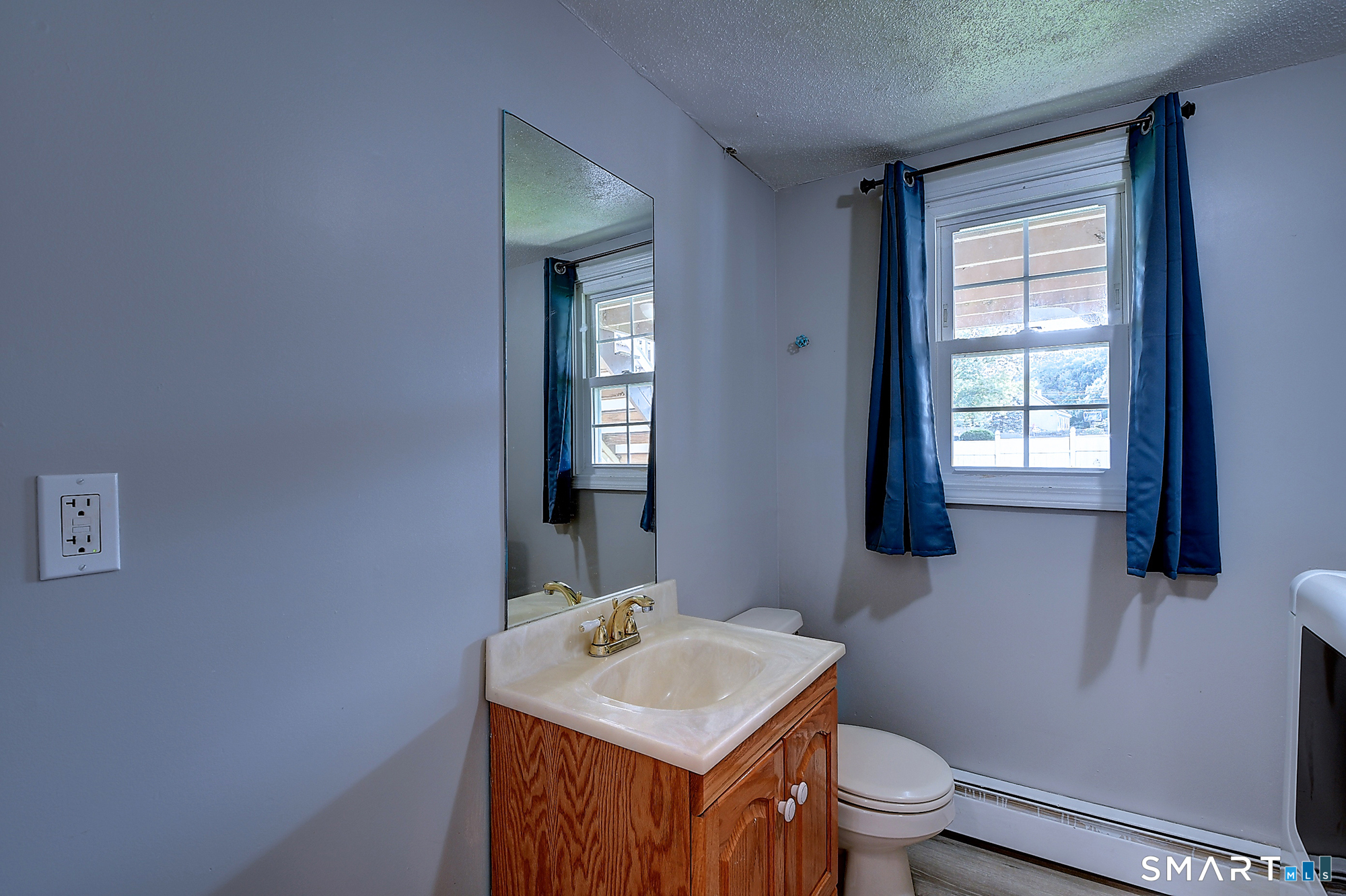 125 Chipper Drive East Hartford CT 06108