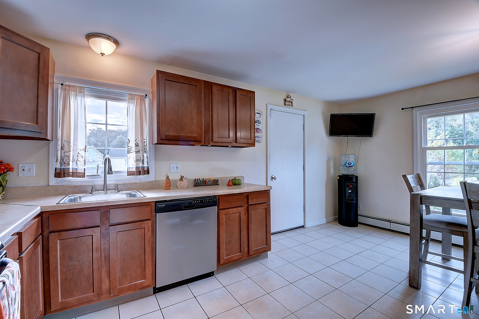 125 Chipper Drive East Hartford CT 06108