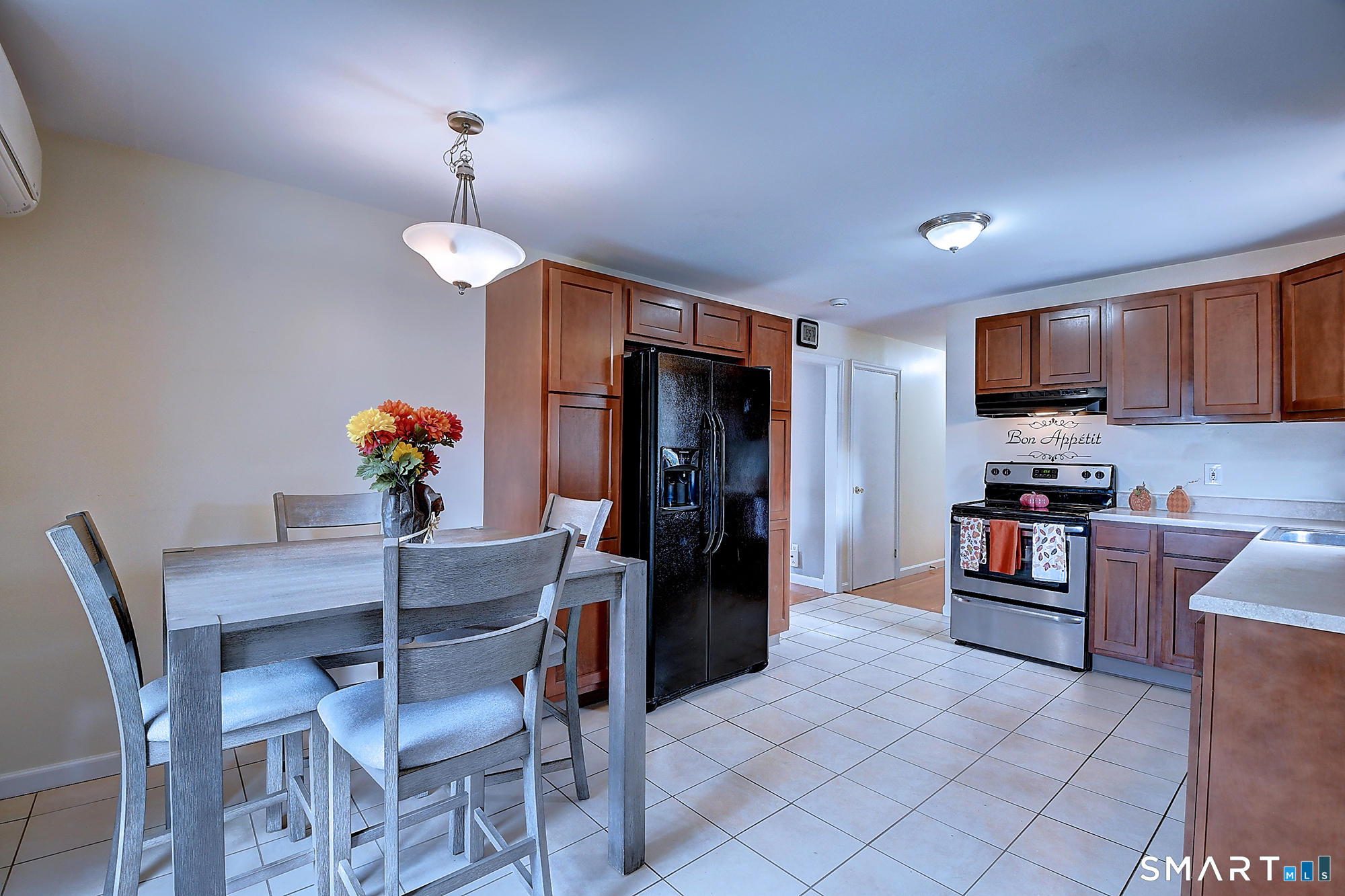 125 Chipper Drive East Hartford CT 06108