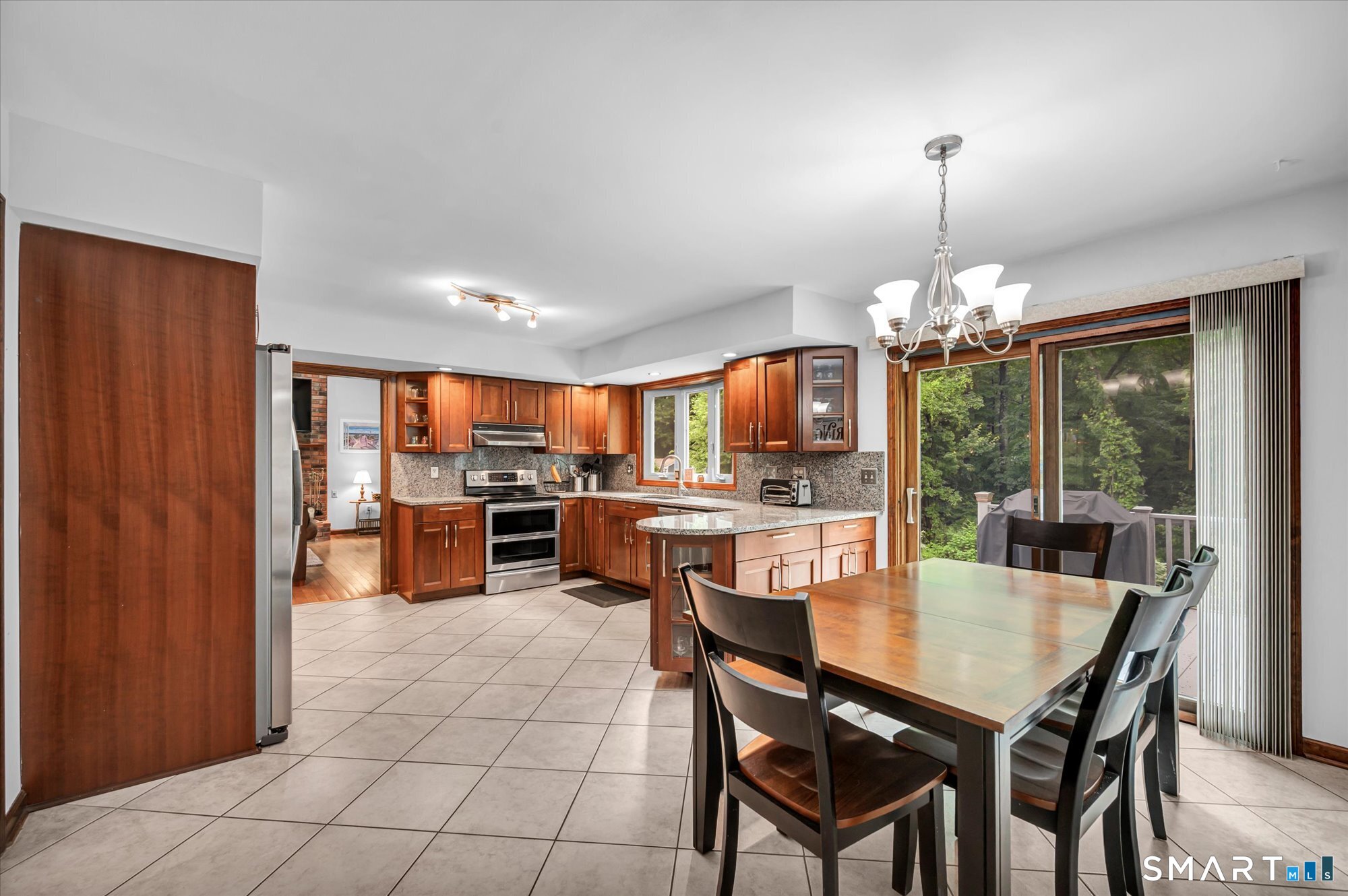 33 Shawnee Lane Monroe CT 06468