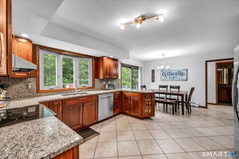 33 Shawnee Lane Monroe CT 06468
