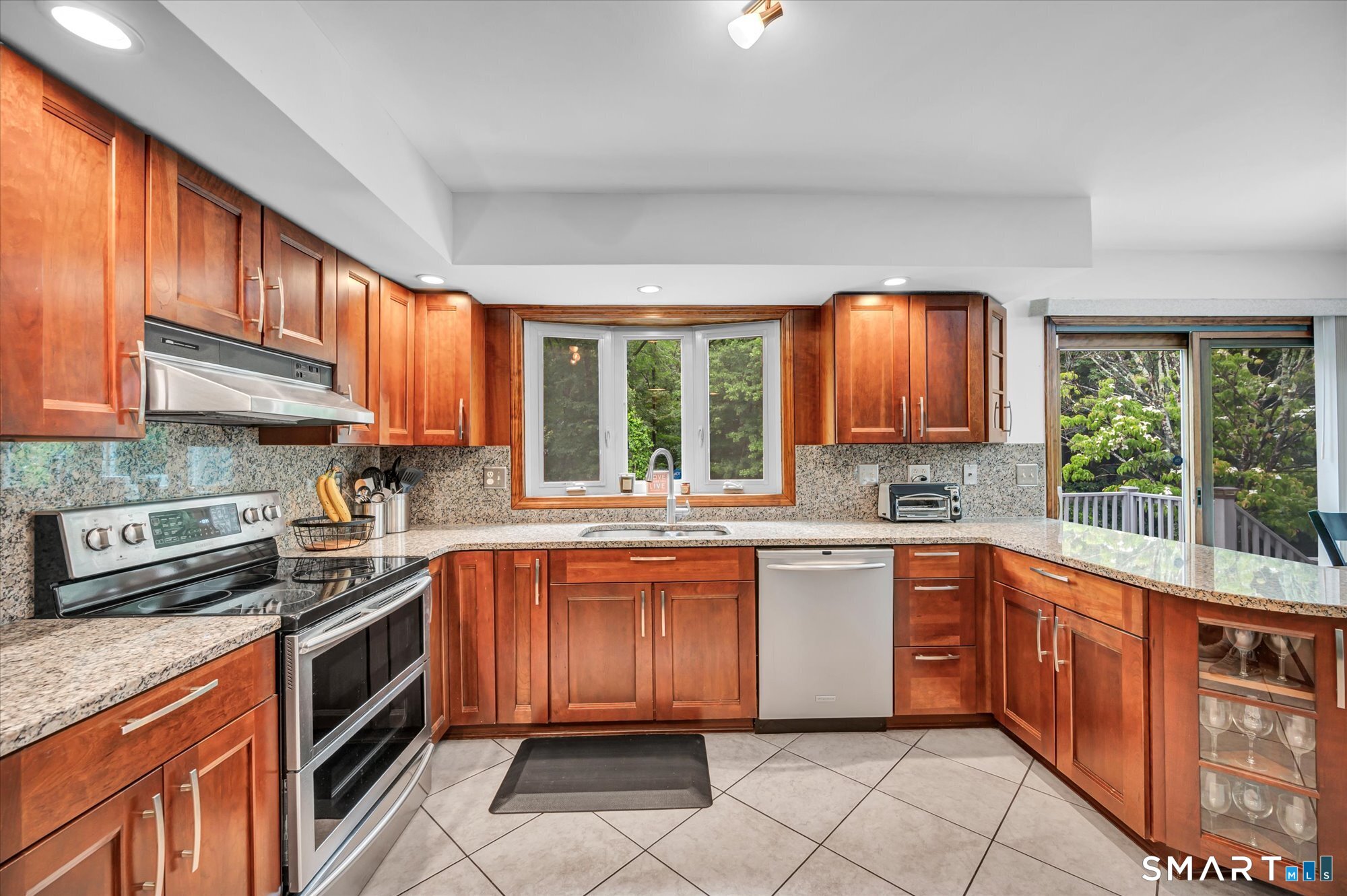 33 Shawnee Lane Monroe CT 06468