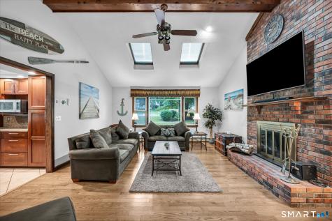 33 Shawnee Lane Monroe CT 06468