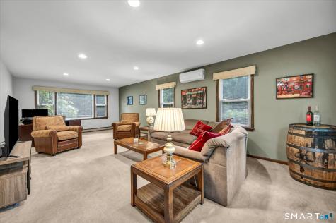 33 Shawnee Lane Monroe CT 06468