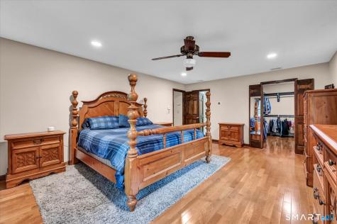 33 Shawnee Lane Monroe CT 06468