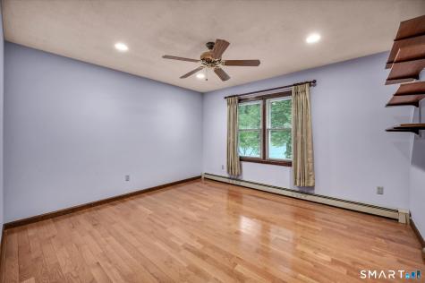 33 Shawnee Lane Monroe CT 06468