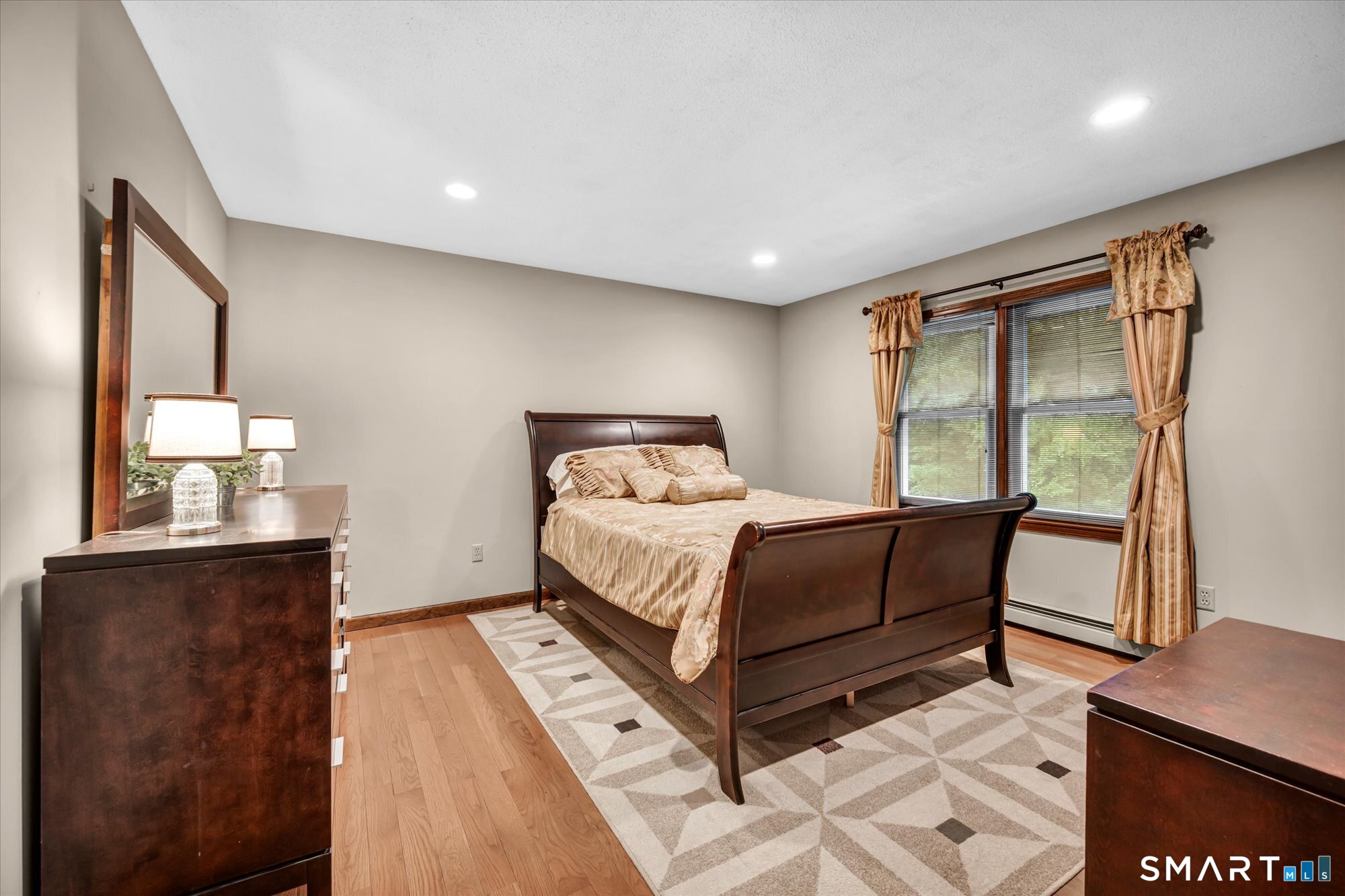 33 Shawnee Lane Monroe CT 06468