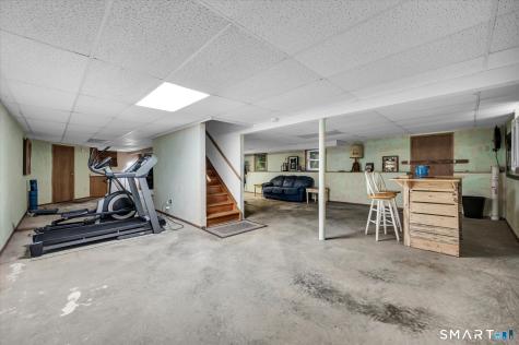 33 Shawnee Lane Monroe CT 06468