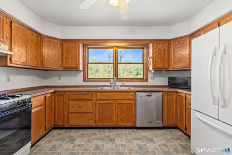 77 Latham Road Willington CT 06279