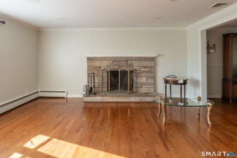 6 Liberty Terrace North Haven CT 06473