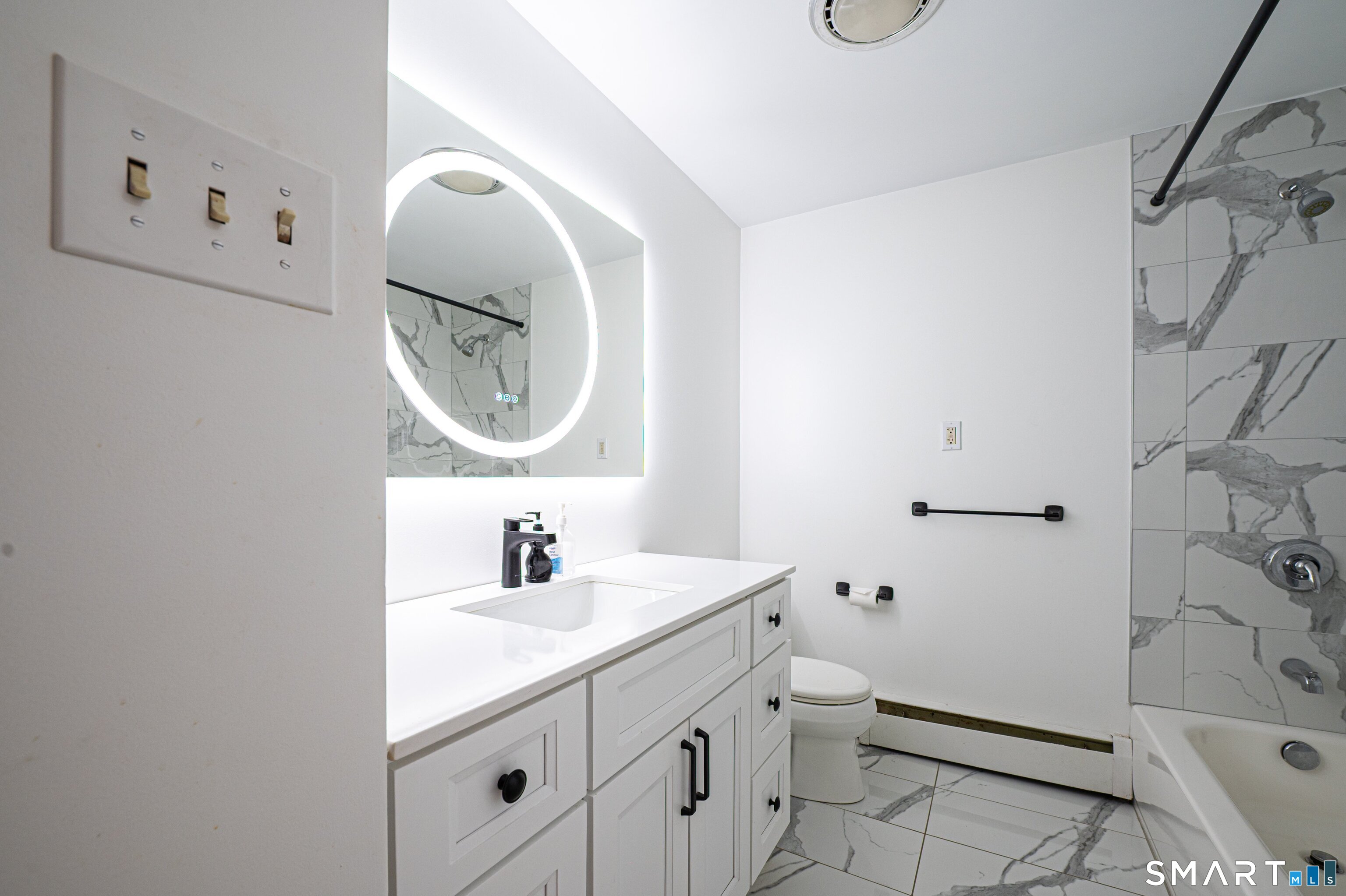 6 Liberty Terrace North Haven CT 06473