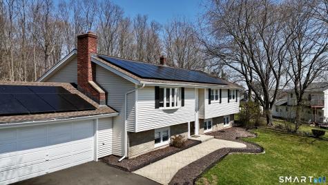 6 Liberty Terrace North Haven CT 06473