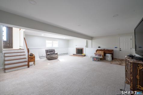6 Liberty Terrace North Haven CT 06473