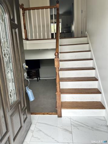 6 Liberty Terrace North Haven CT 06473