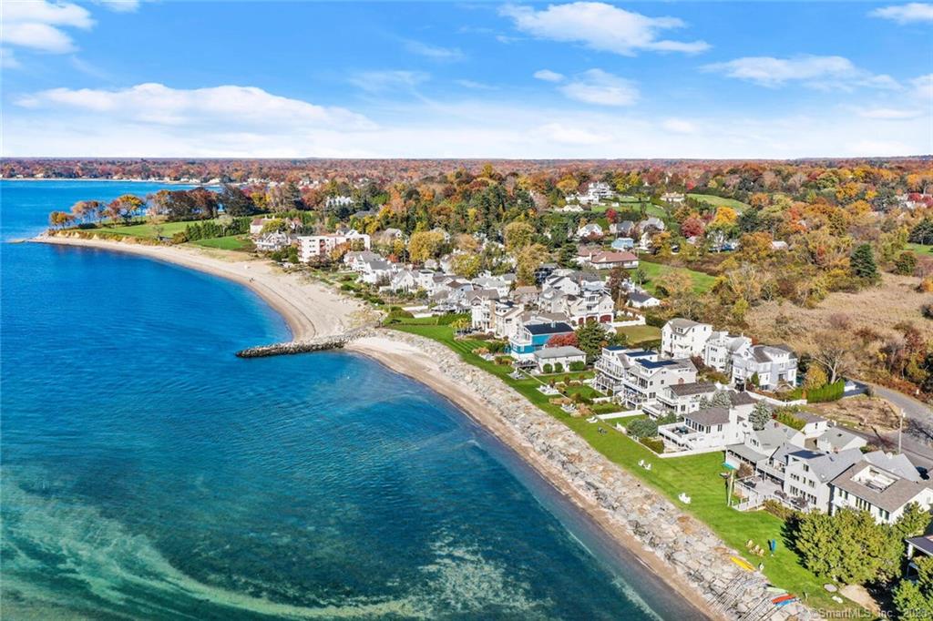 216 Pine Creek Avenue Fairfield CT 06824