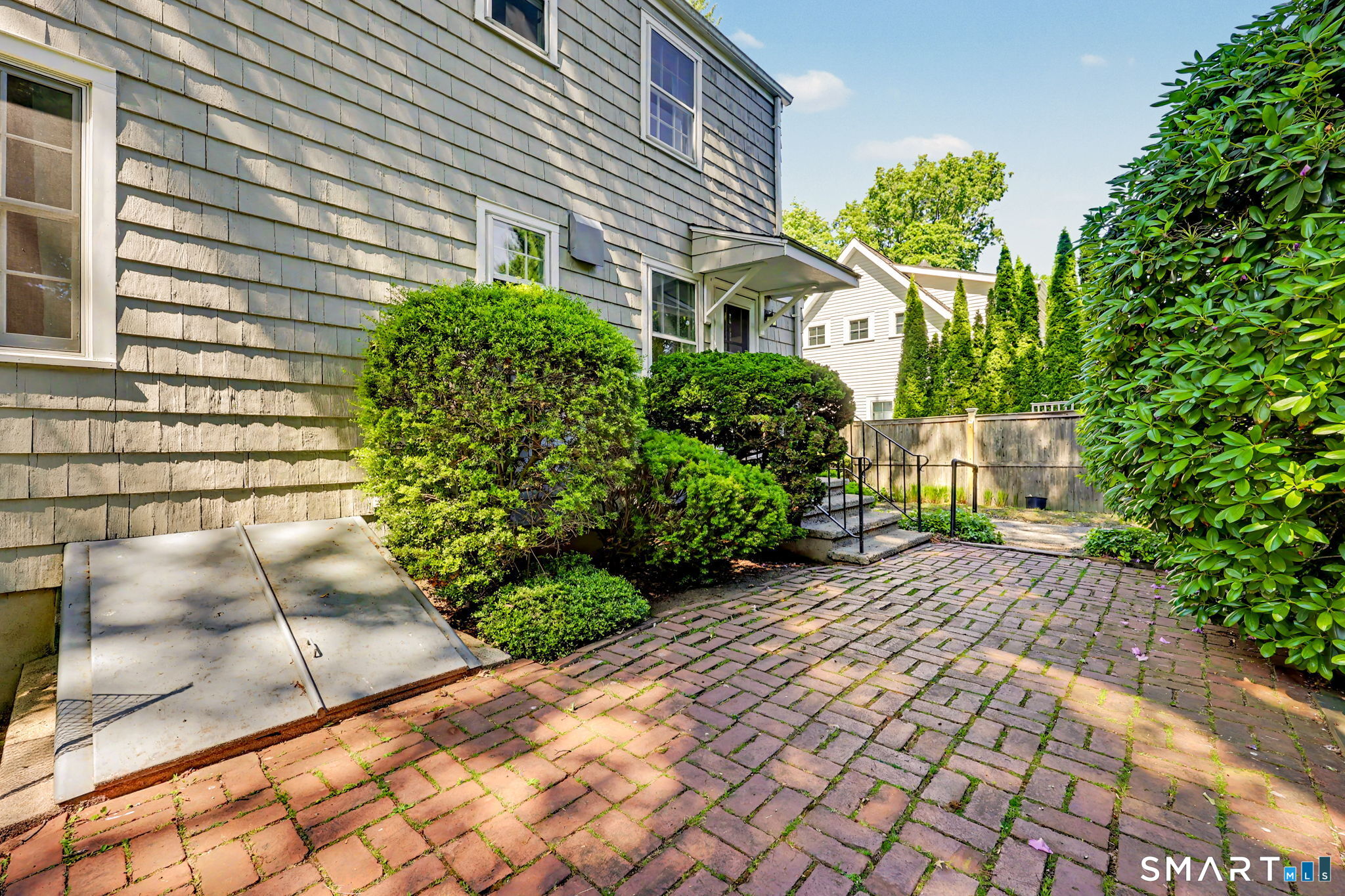 98 Sasco Hill Terrace Fairfield CT 06824
