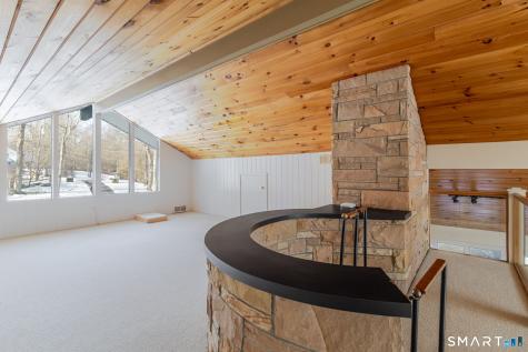 5 Mohawk Lane Woodbridge CT 06525
