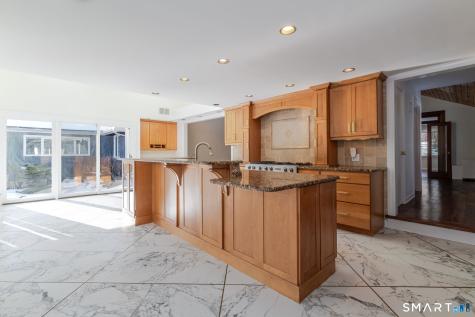 5 Mohawk Lane Woodbridge CT 06525
