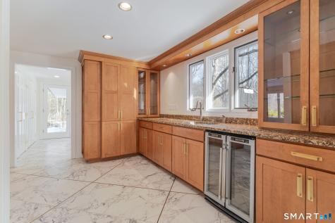 5 Mohawk Lane Woodbridge CT 06525
