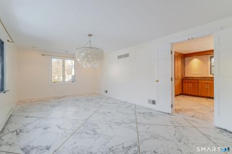 5 Mohawk Lane Woodbridge CT 06525